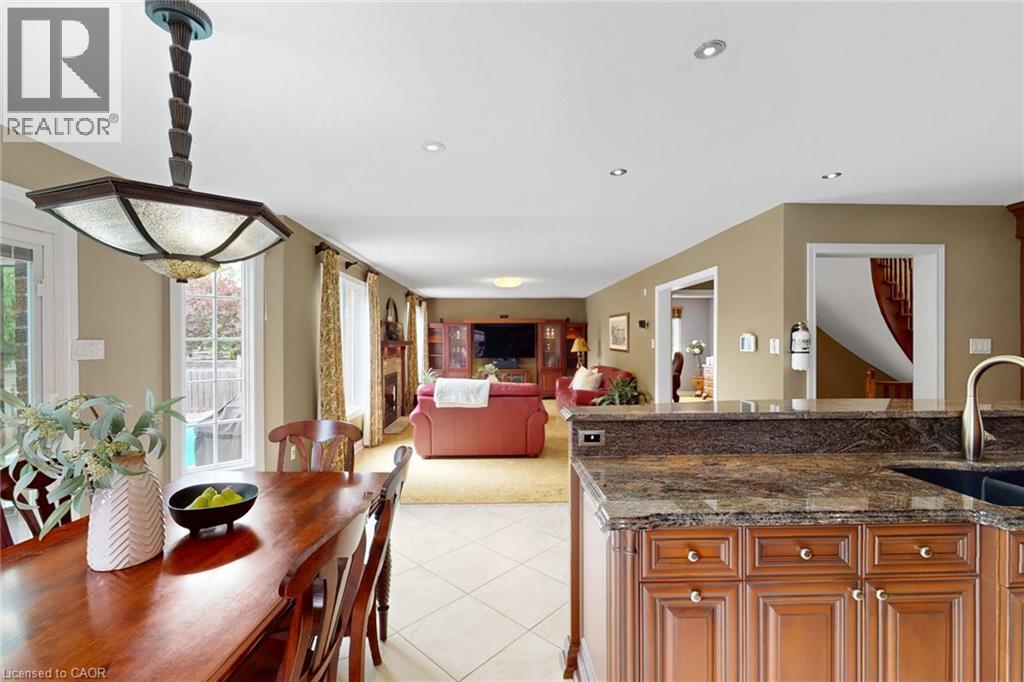 6872 Round Leaf Court, Mississauga, ON
