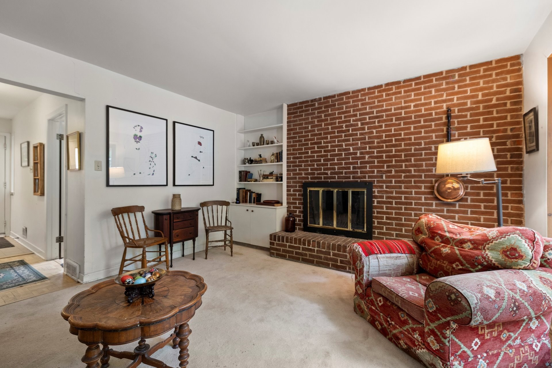 Salon - 24 Rue Westwood, Hudson, QC - Indoor Photo Showing Living Room With Fireplace