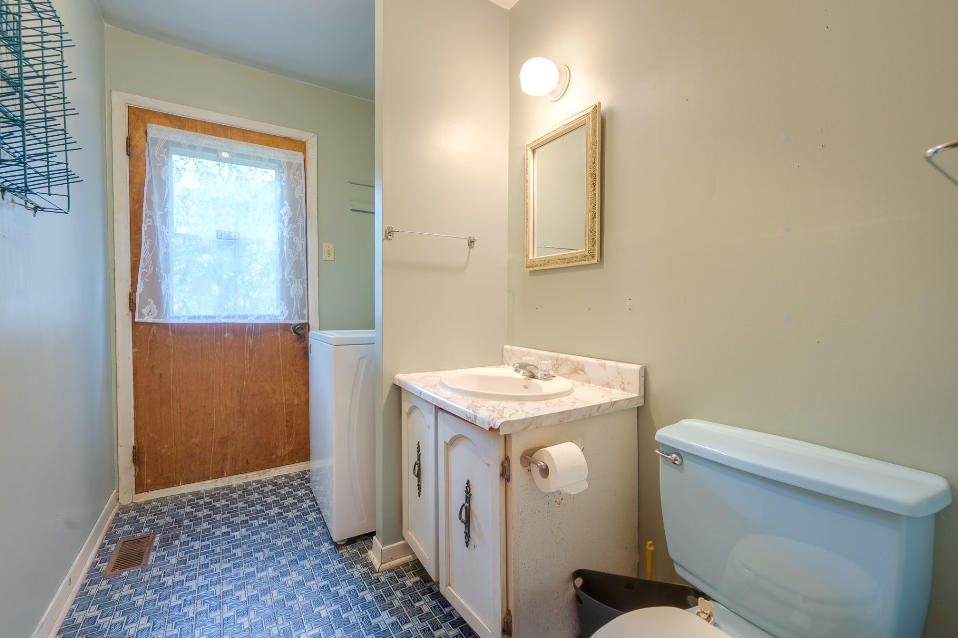 Powder room - 71 Rue Wilkinson, Hudson, QC