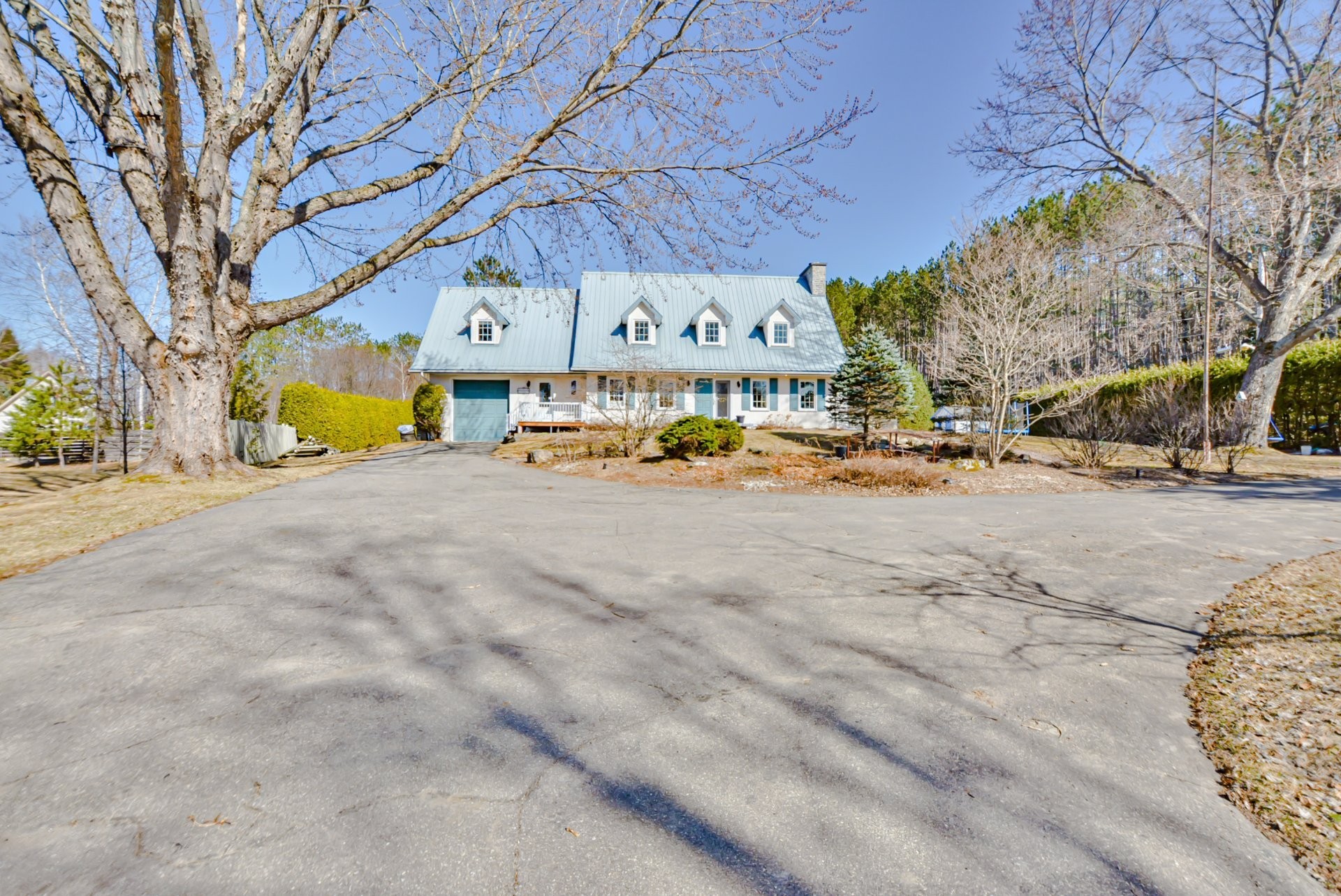 Front of Structure - 1906 Route Des Tulipes, La Conception, QC