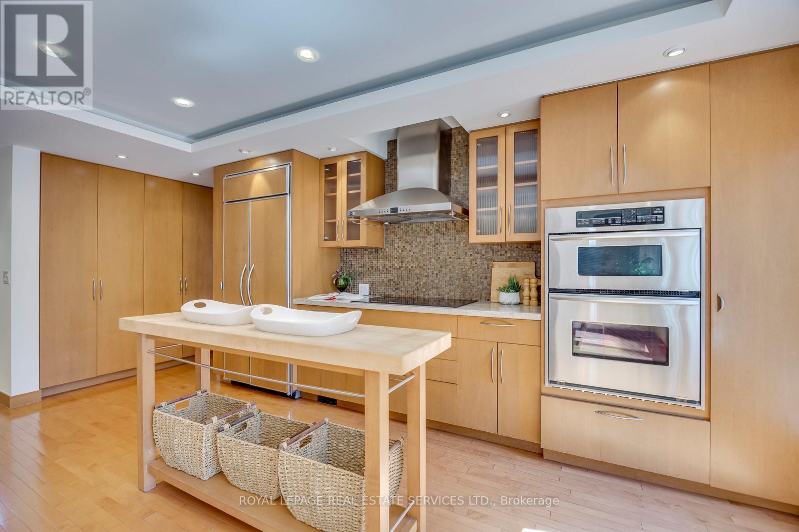 300 Canital Court, Mississauga, ON