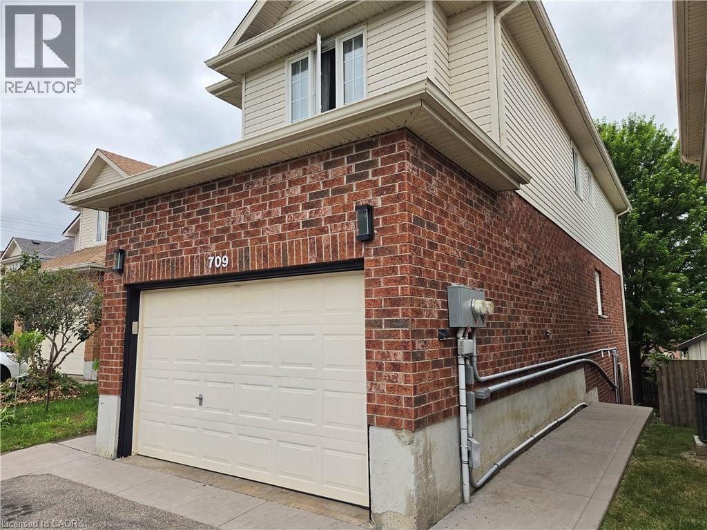 709 Windflower Crescent, Kitchener, ON - Outdoor With Exterior