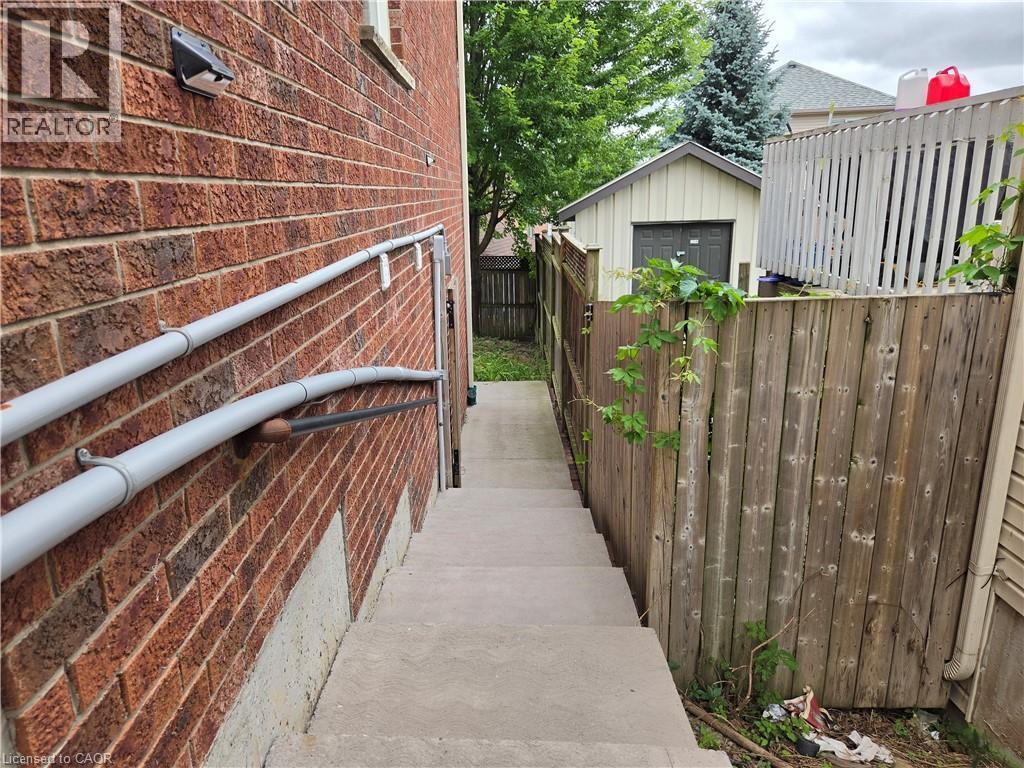 709 Windflower Crescent, Kitchener, ON - Outdoor