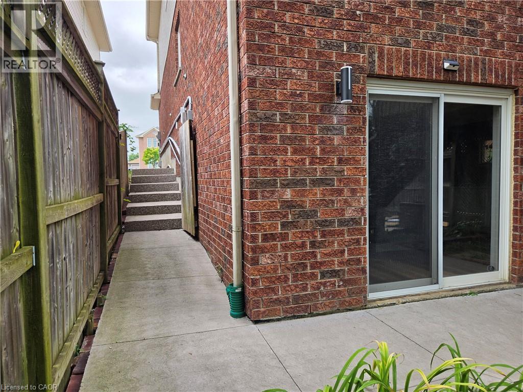 709 Windflower Crescent, Kitchener, ON - Outdoor With Exterior