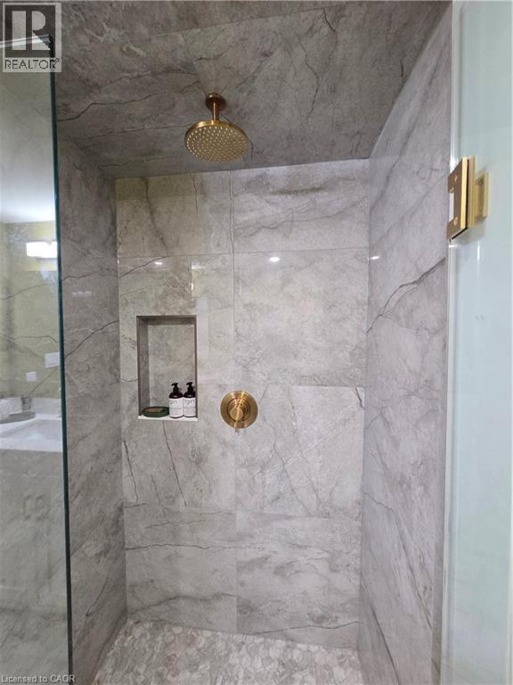 709 Windflower Crescent, Kitchener, ON - Indoor Photo Showing Bathroom