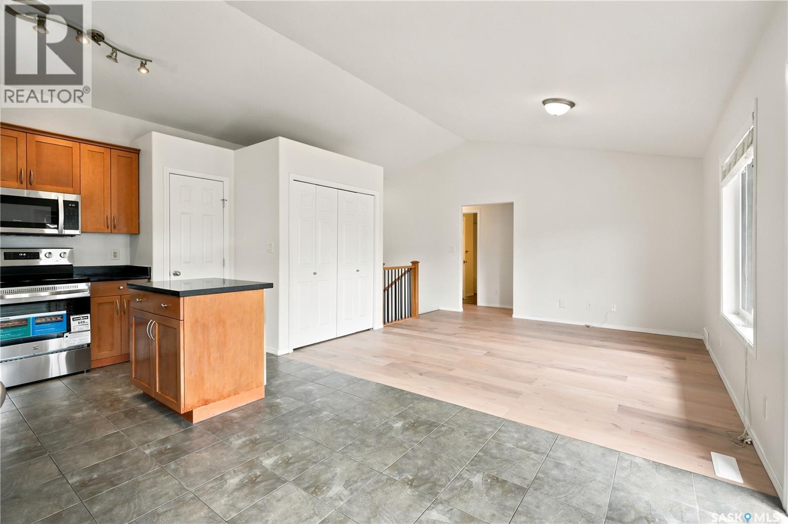 1214 Willowgrove Court, Saskatoon, SK