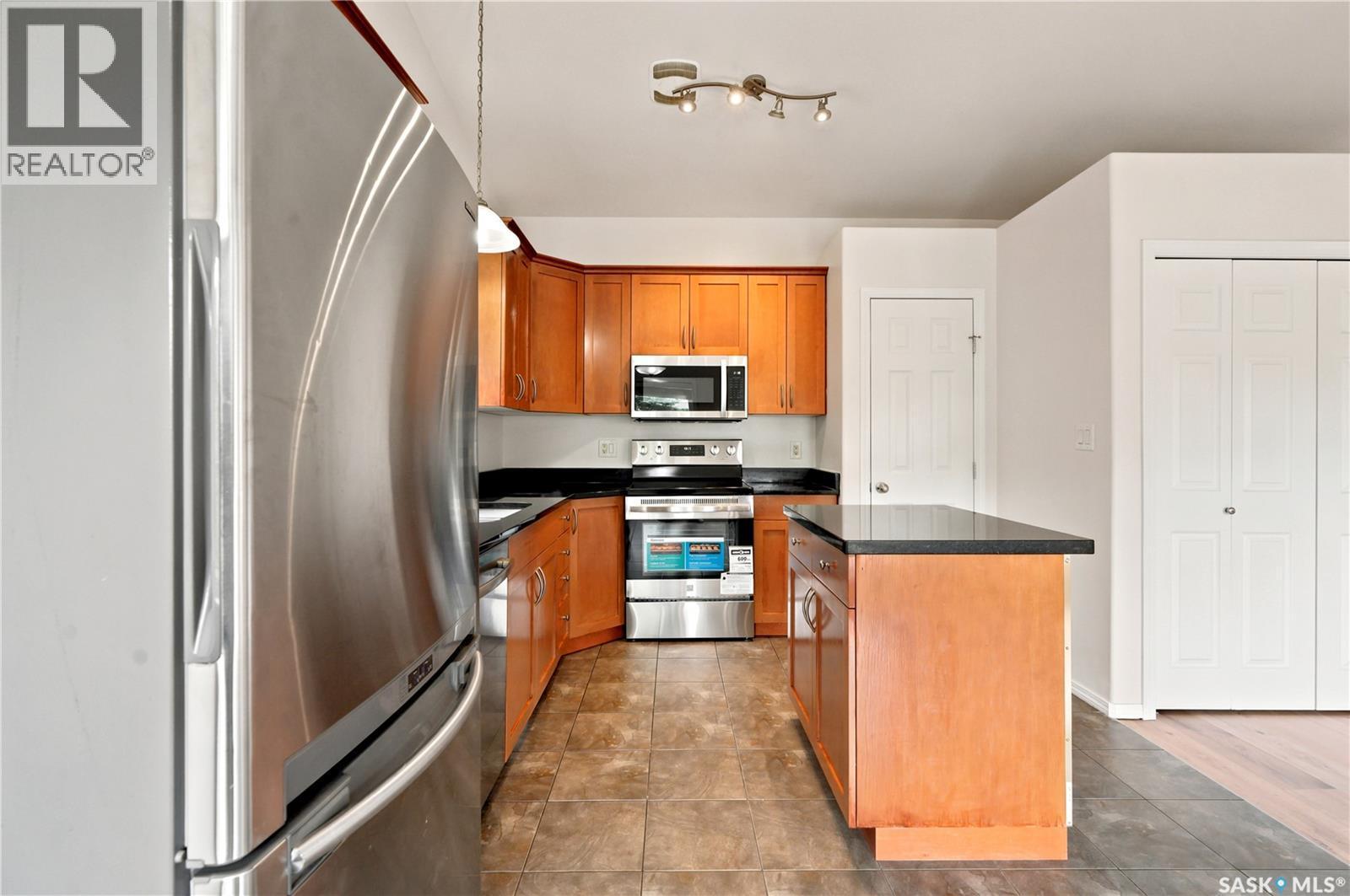 1214 Willowgrove Court, Saskatoon, SK