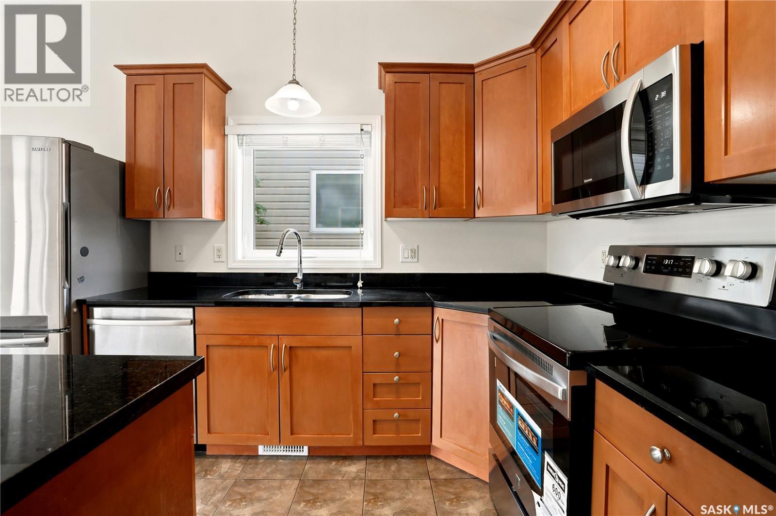1214 Willowgrove Court, Saskatoon, SK