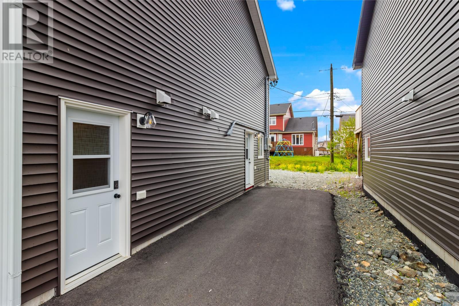 43 Quantum Drive, Paradise, NL