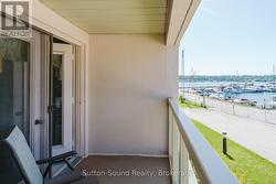 Balcony Primary Suite - 