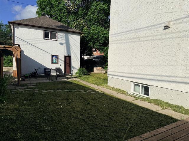 232 Cathedral Ave, Winnipeg, MB