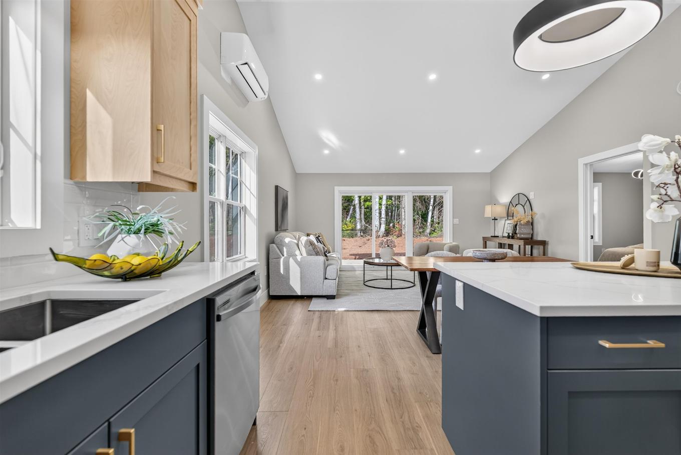 273 Colin Avenue, Summerside, PE - Indoor Photo Showing Kitchen With Upgraded Kitchen