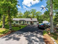 87 Prince Street Chester, NS B0J 1J0