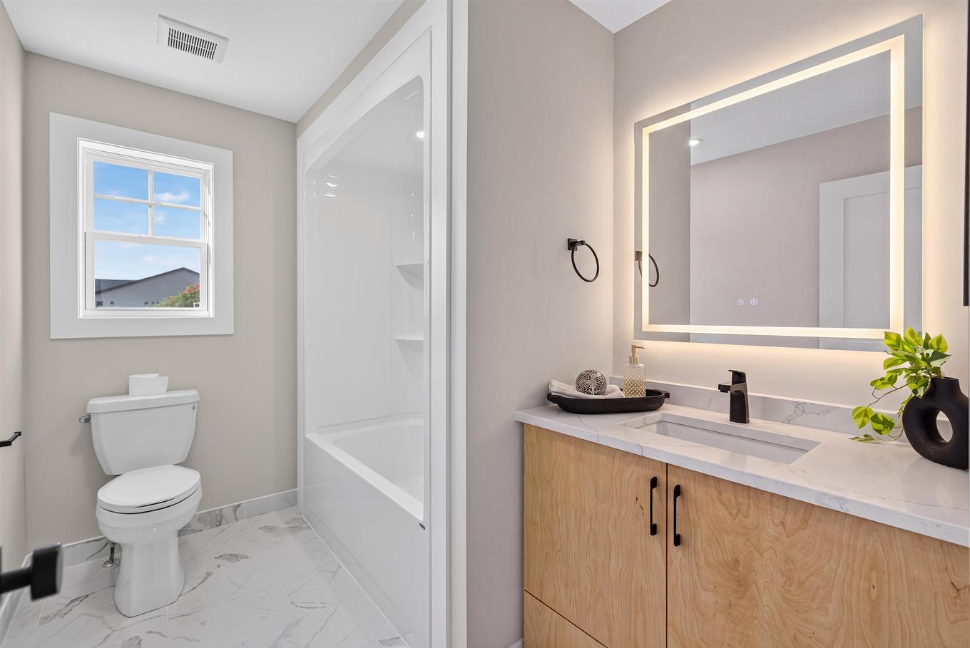 275 Colin Avenue, Summerside, PE - Indoor Photo Showing Bathroom