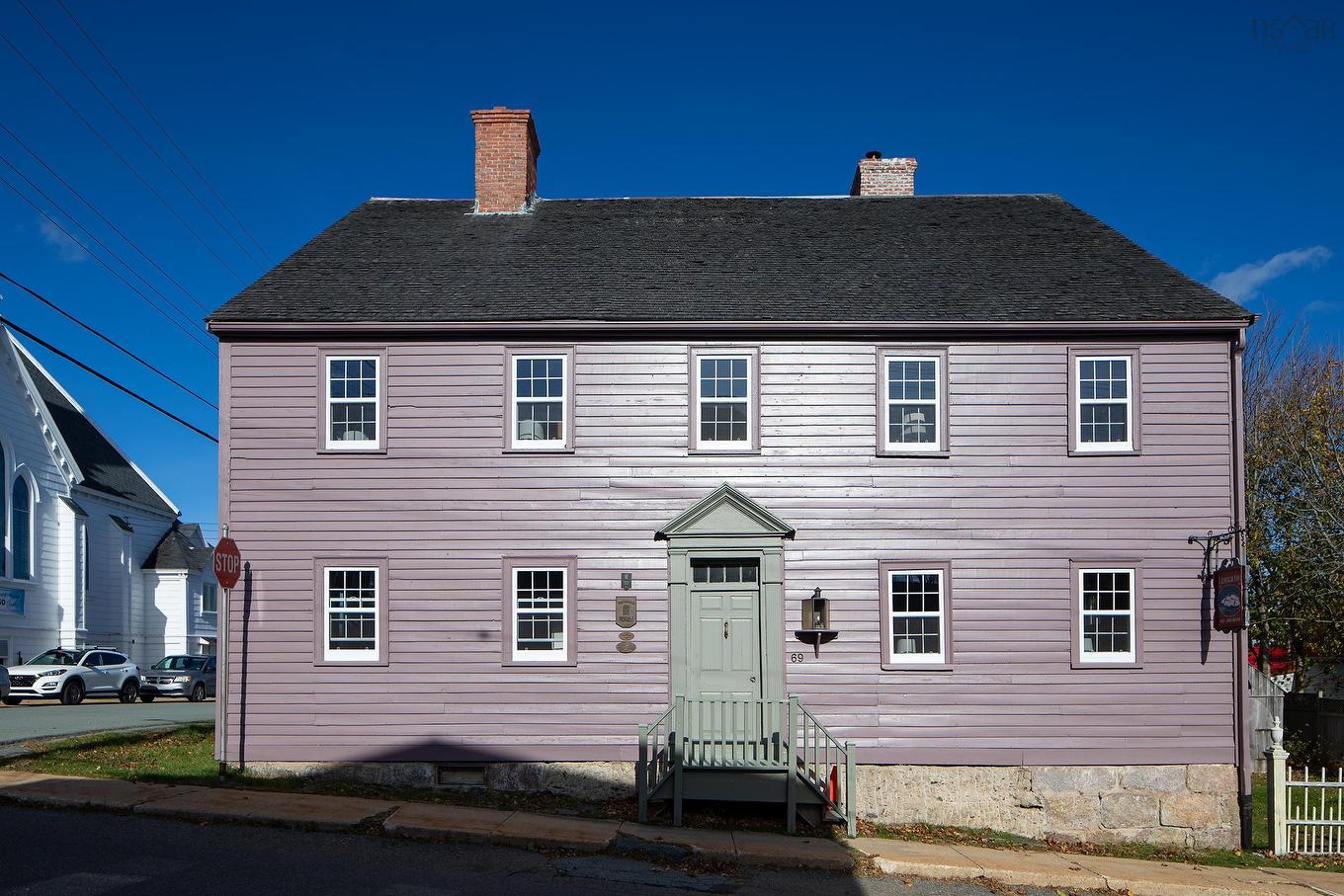 69 Fox Street, Lunenburg, NS