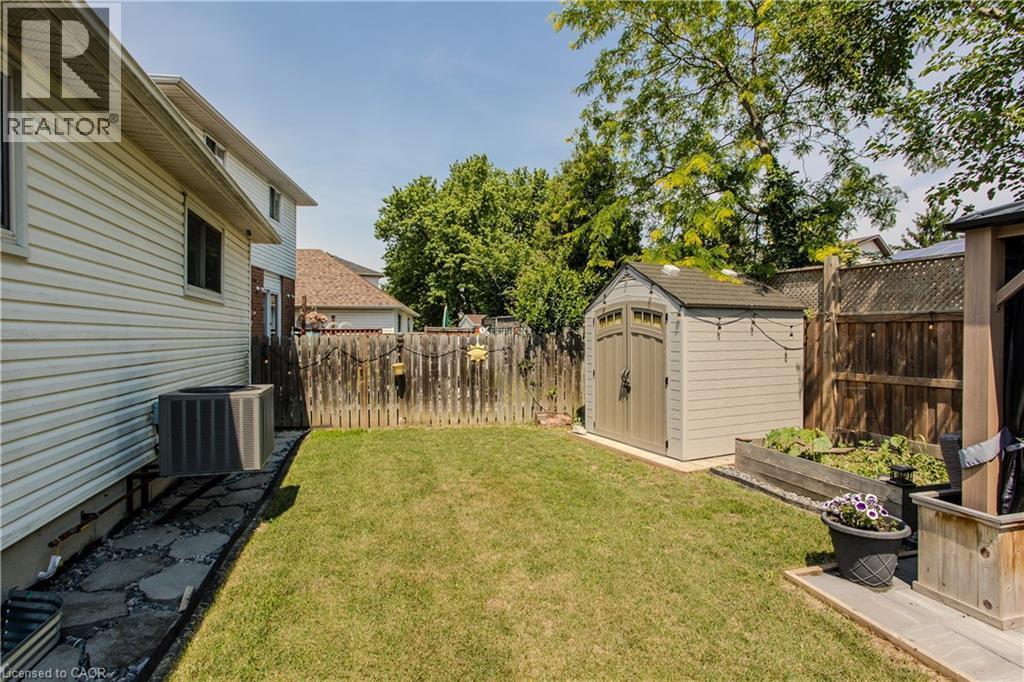 23 Annapolis Way, Hamilton, ON - Outdoor With Exterior