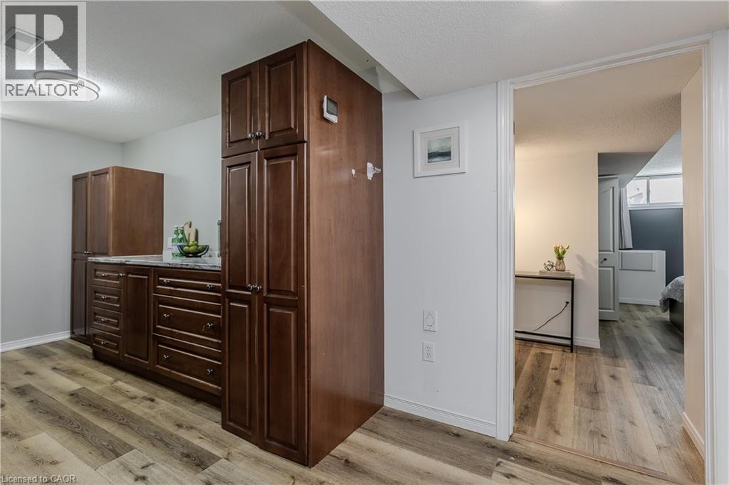 23 Annapolis Way, Hamilton, ON - Indoor