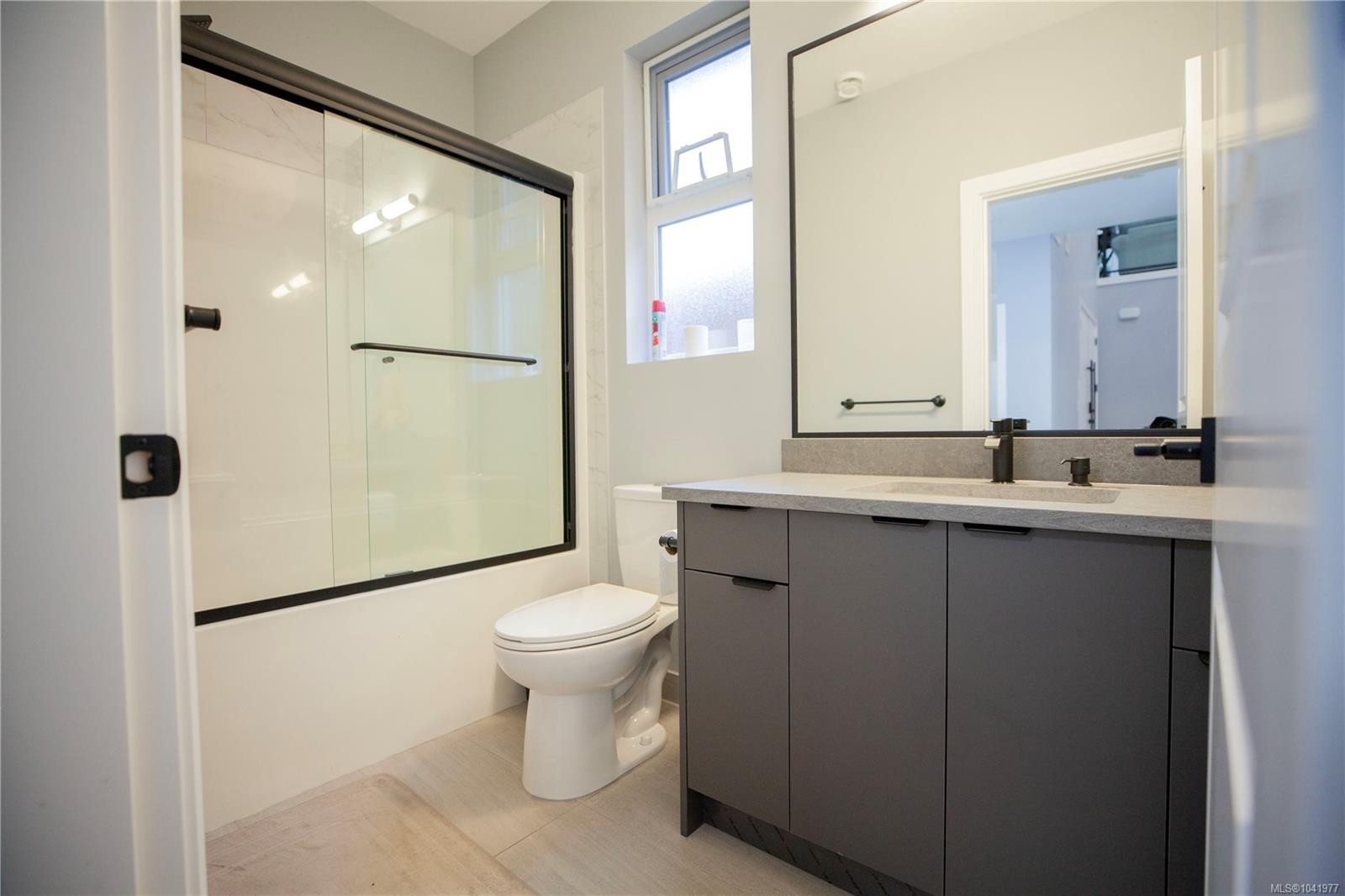 741 Snowdrop Ave, Saanich, BC