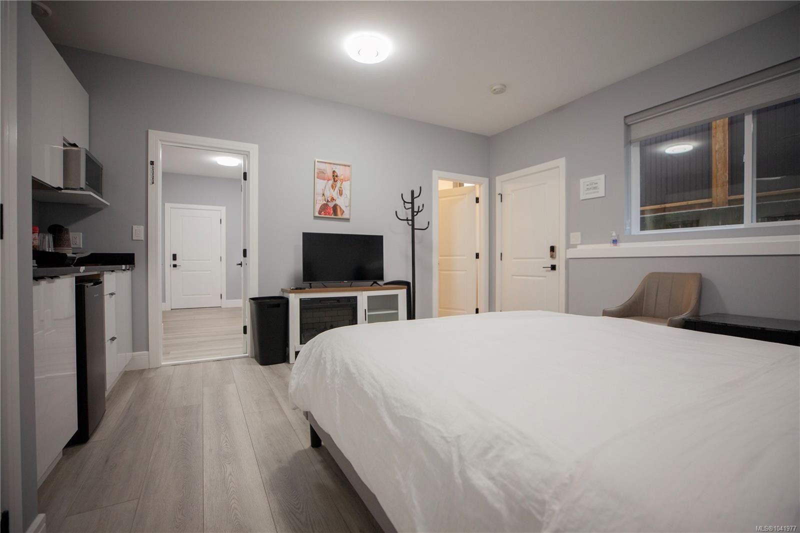 741 Snowdrop Ave, Saanich, BC