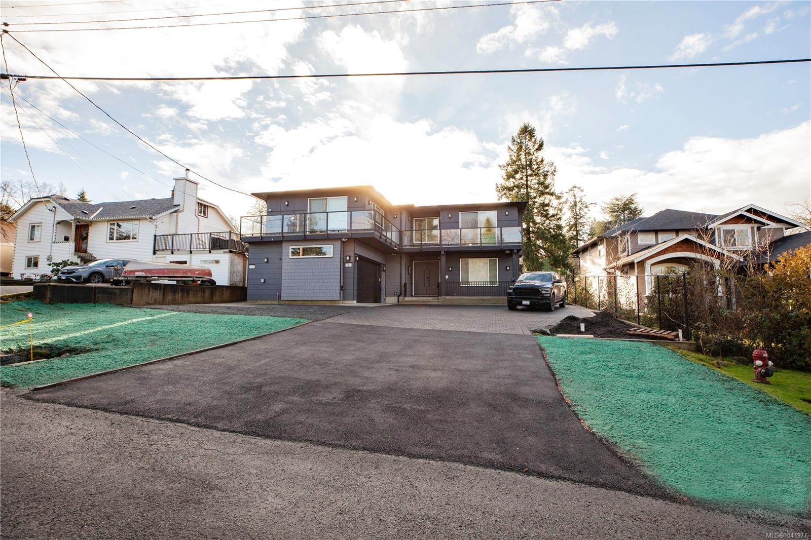 741 Snowdrop Ave, Saanich, BC