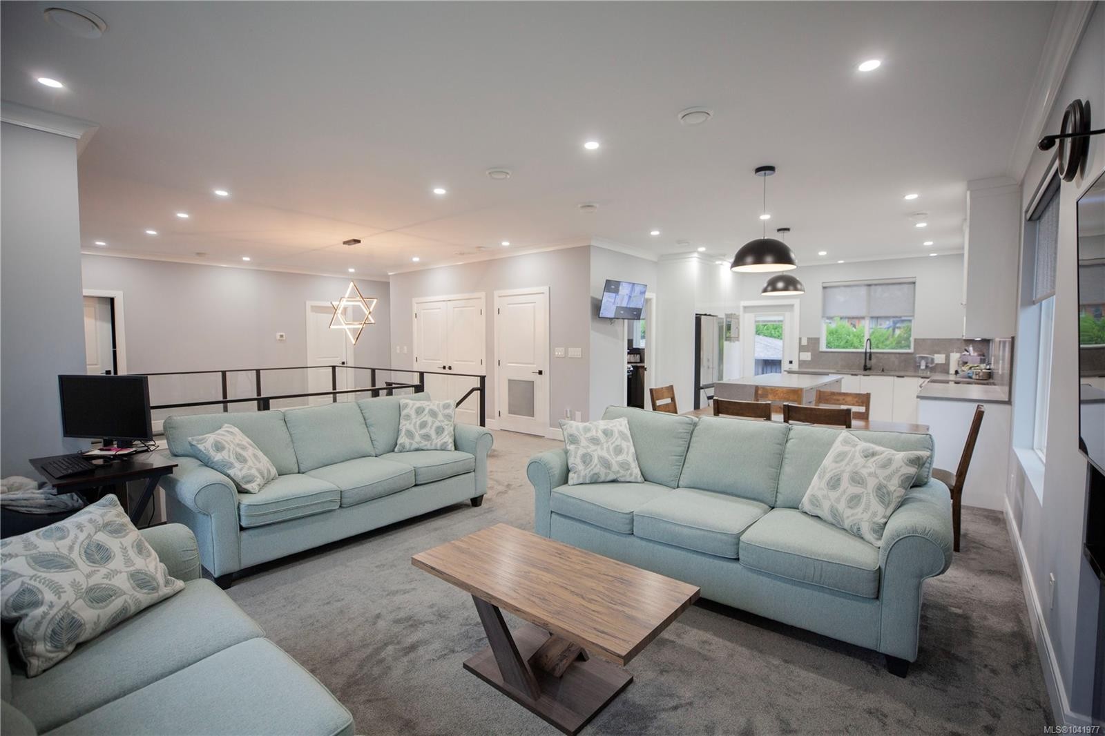 741 Snowdrop Ave, Saanich, BC