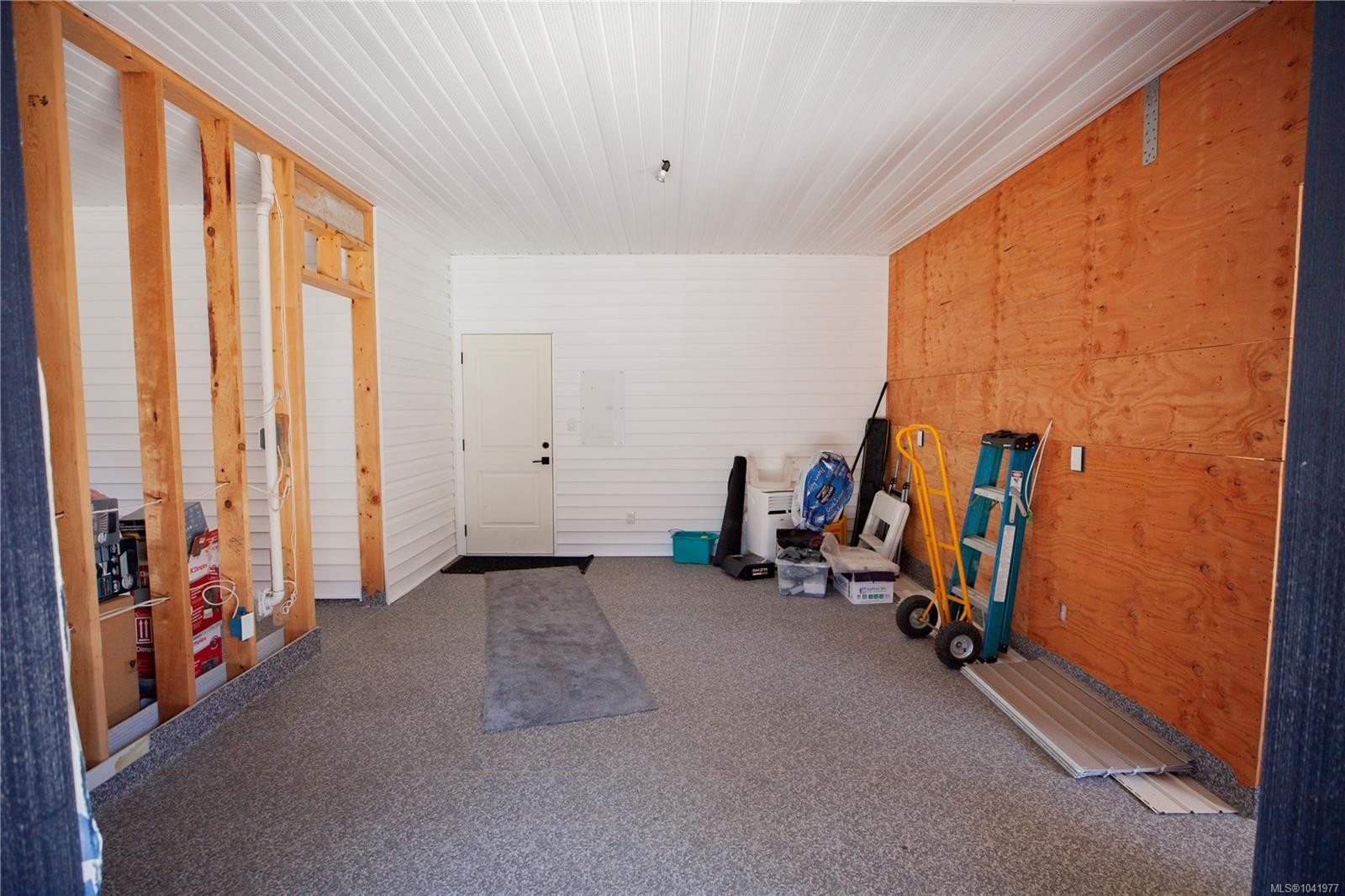 741 Snowdrop Ave, Saanich, BC