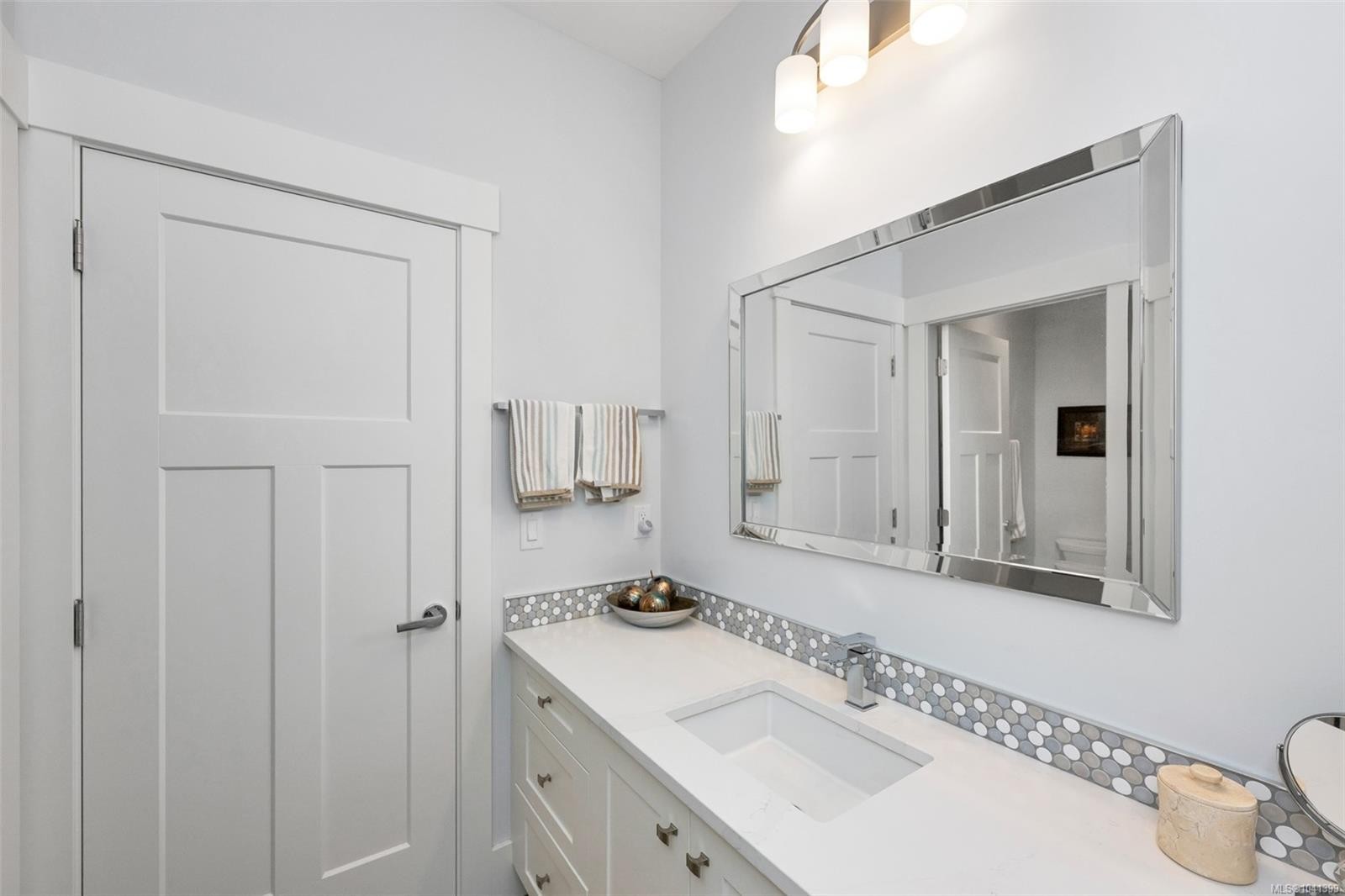 7420 Thornton Hts, Sooke, BC