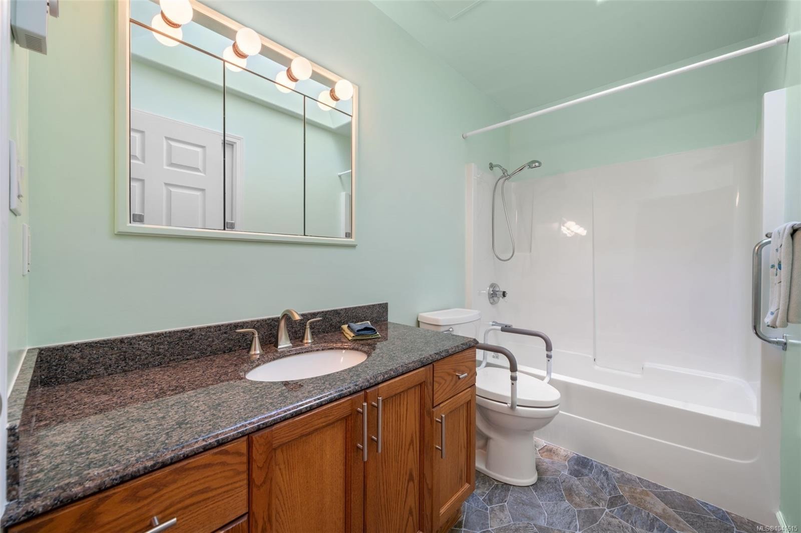 38 Eagle Lane, View Royal, BC