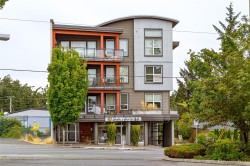 #203-1008 Tillicum Rd Esquimalt, BC V9A 1Z8