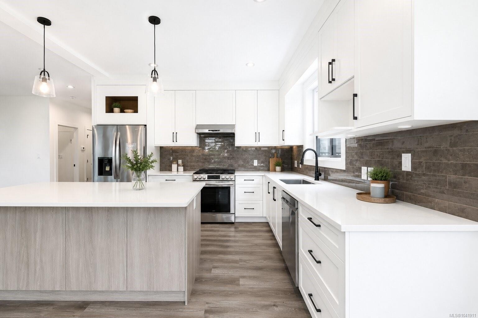 909 Harbour View St, Nanaimo, BC