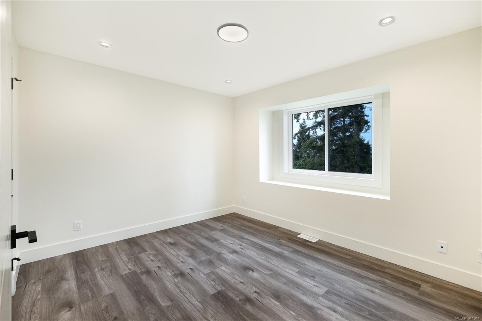 909 Harbour View St, Nanaimo, BC