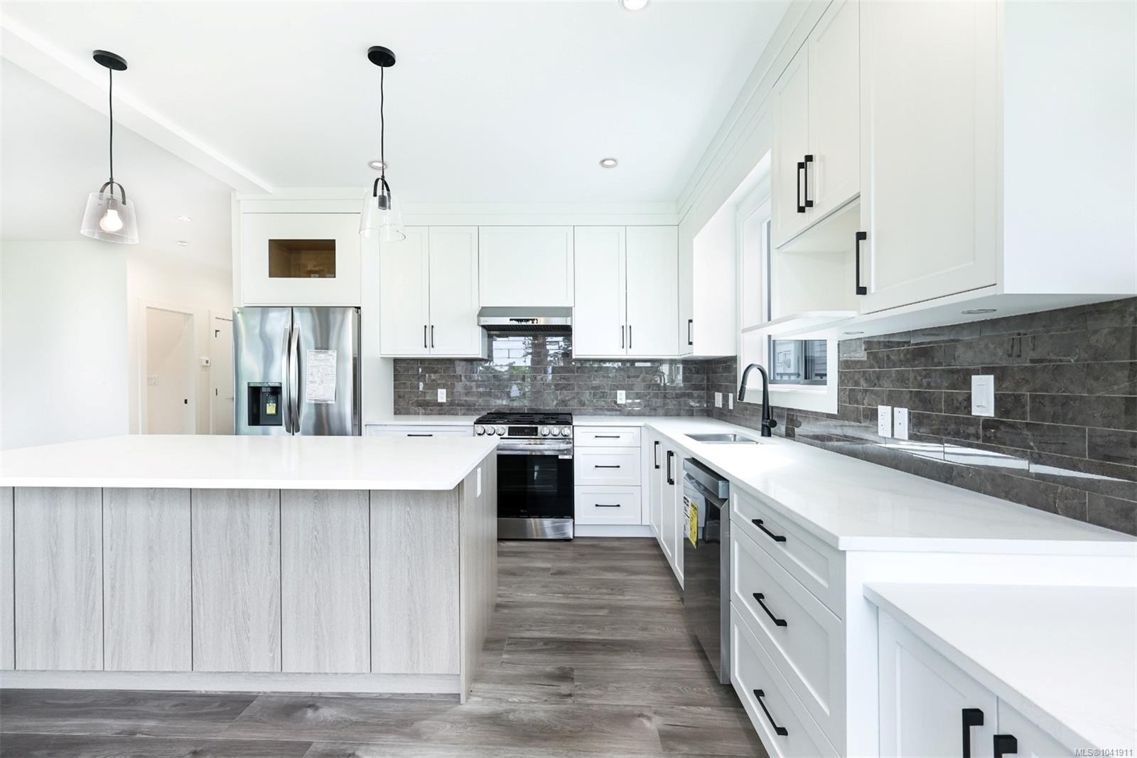909 Harbour View St, Nanaimo, BC