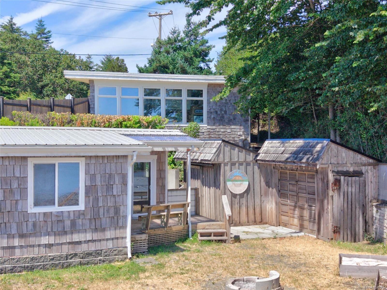 343 Lazo Rd, Comox, BC