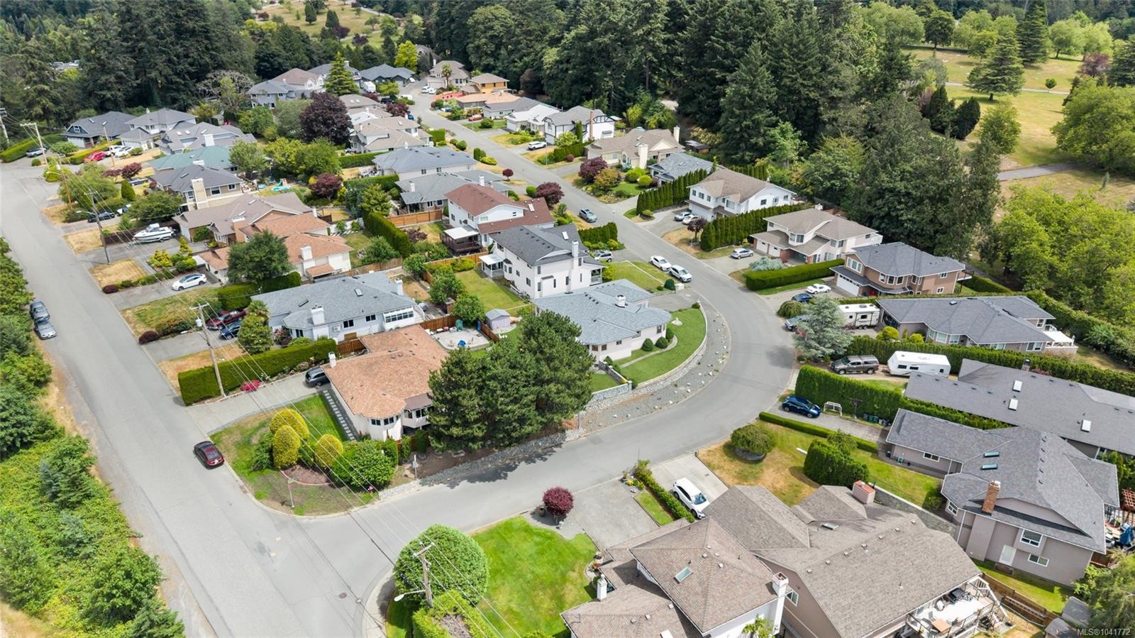 1004 Adeline Pl, Saanich, BC