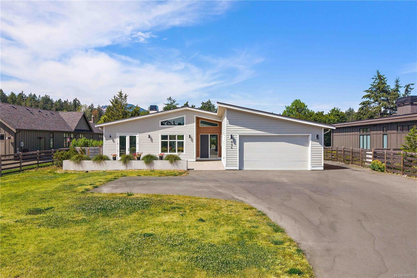 846 Birch Rd, North Saanich, BC