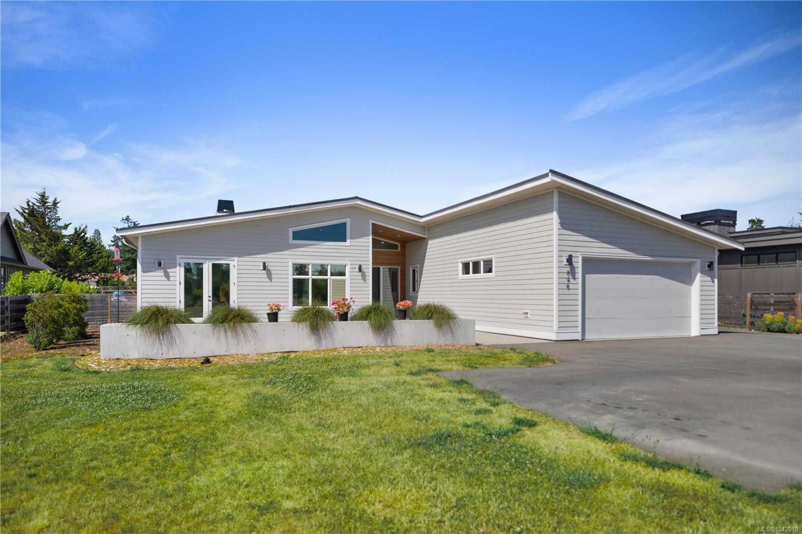 846 Birch Rd, North Saanich, BC