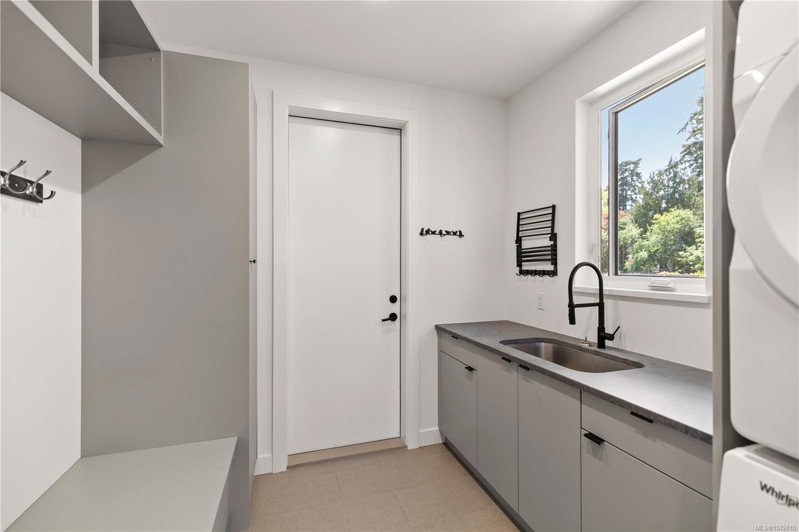846 Birch Rd, North Saanich, BC