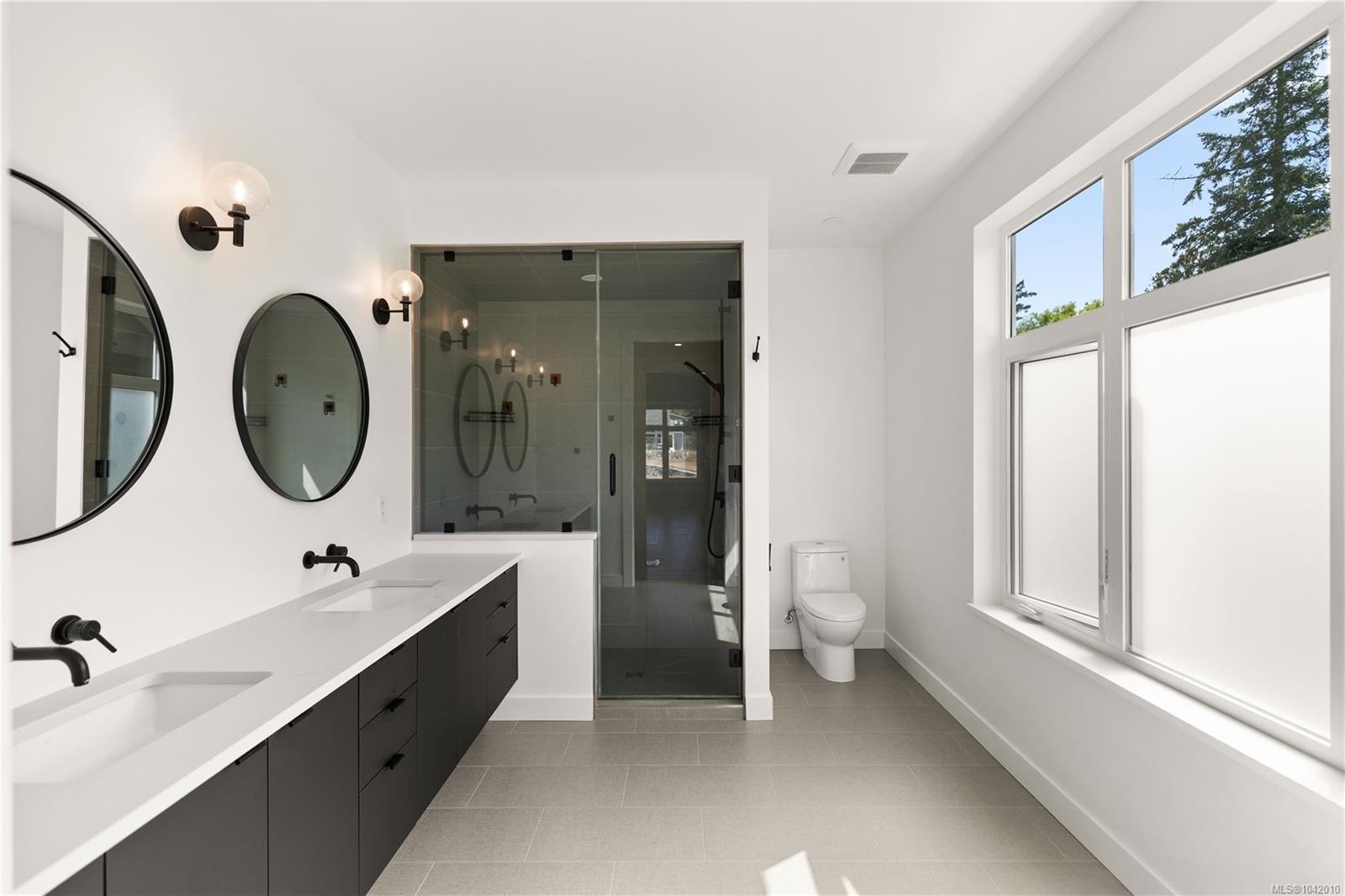 846 Birch Rd, North Saanich, BC