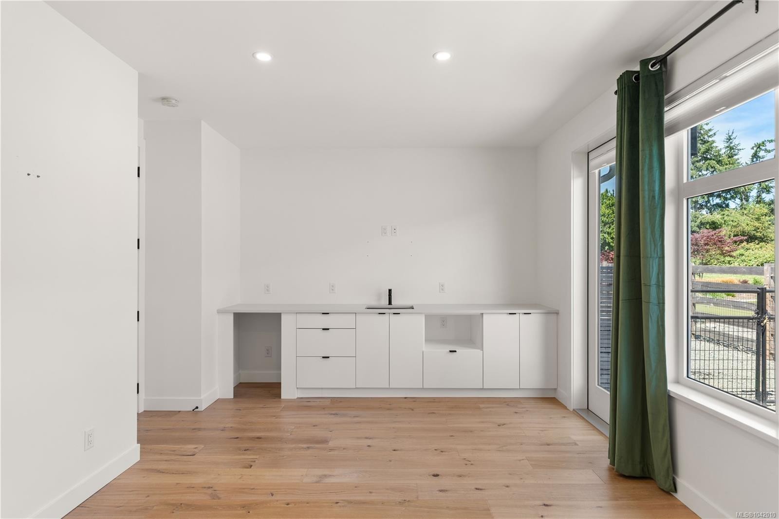 846 Birch Rd, North Saanich, BC