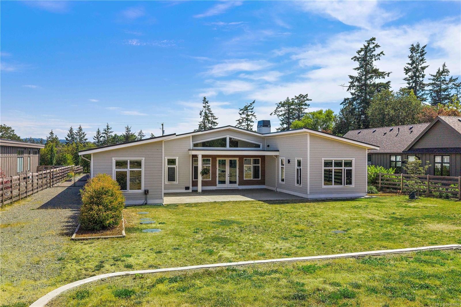 846 Birch Rd, North Saanich, BC