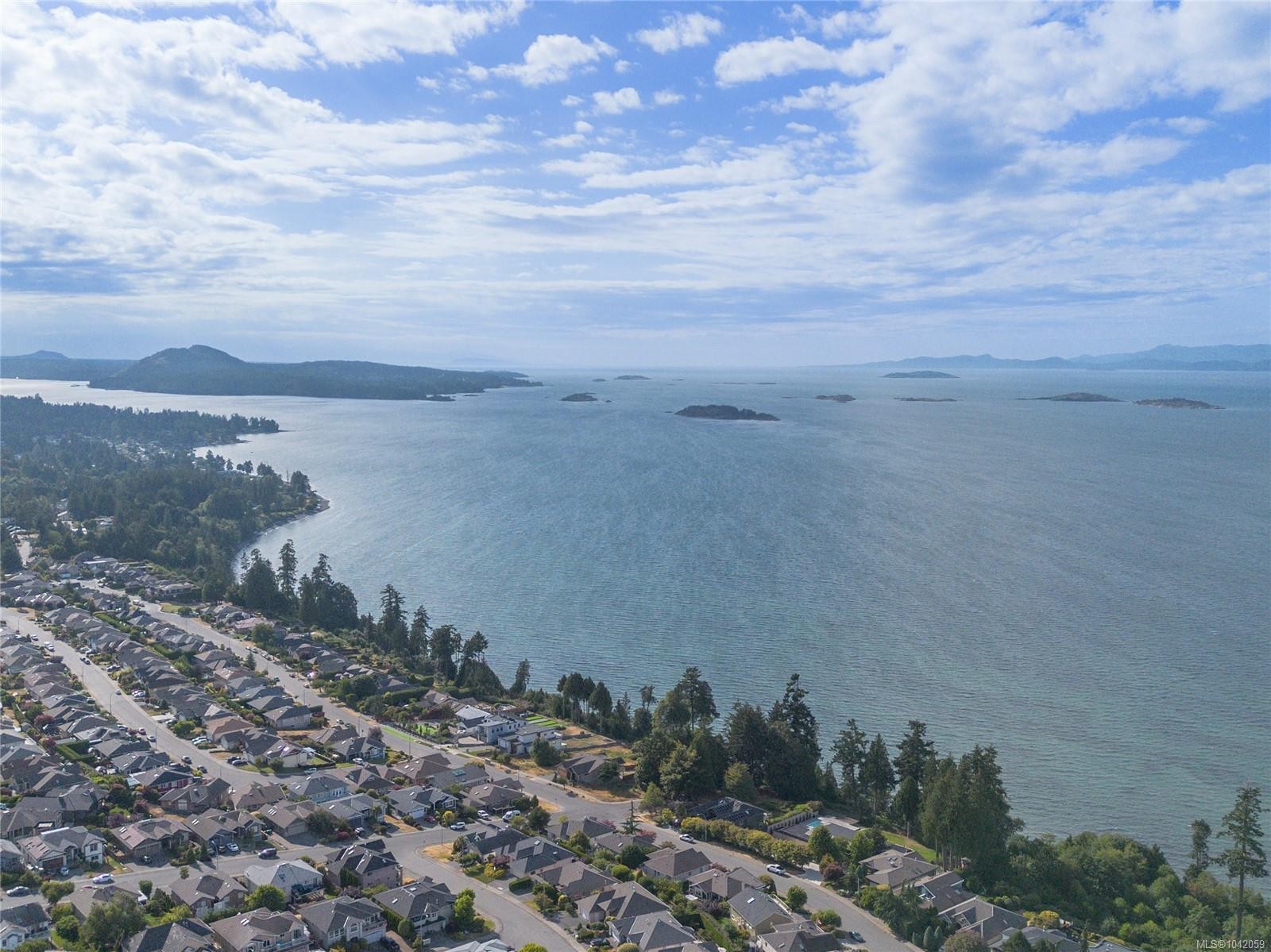 #27-6245 Blueback Rd, Nanaimo, BC