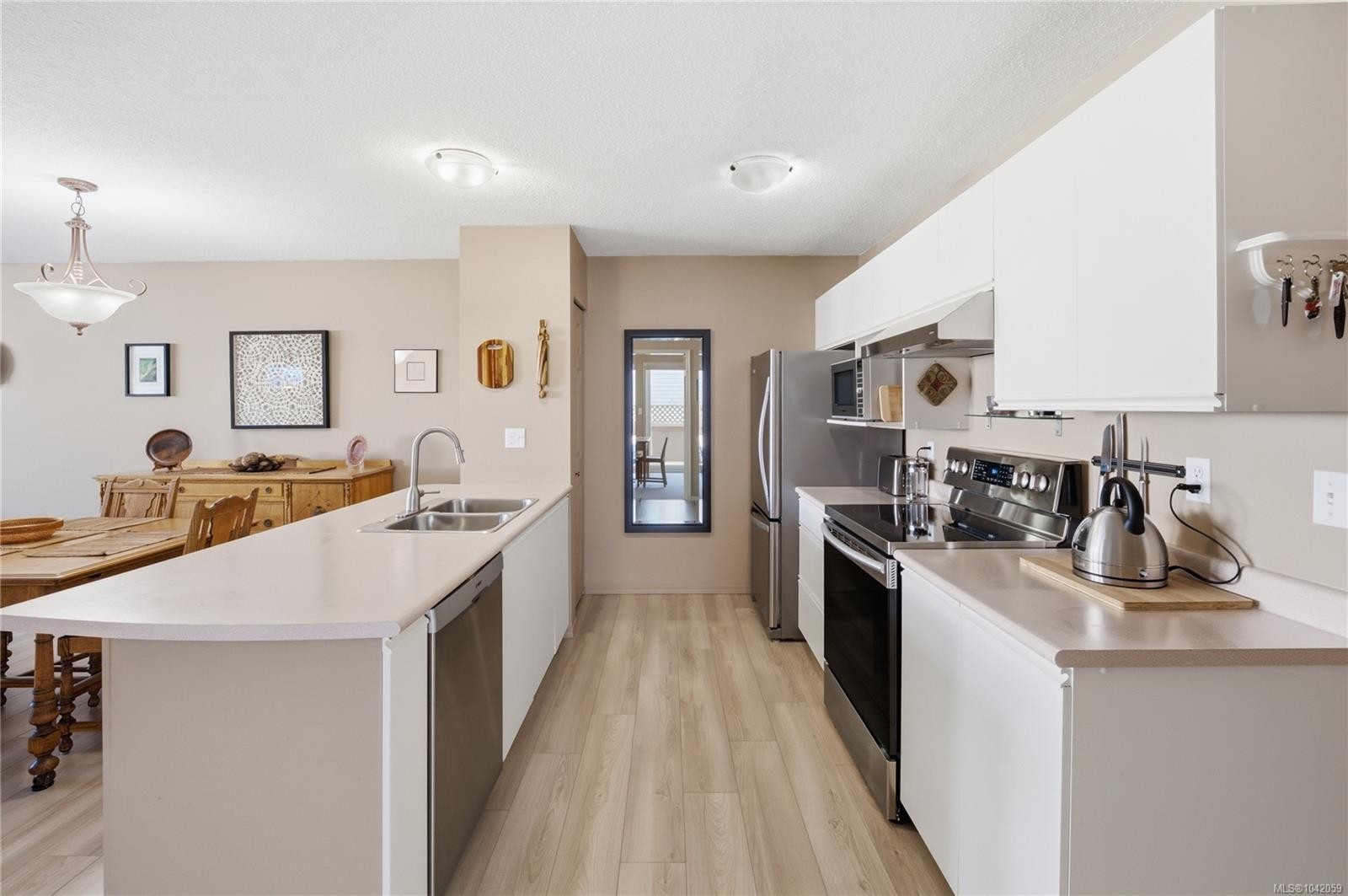 #27-6245 Blueback Rd, Nanaimo, BC