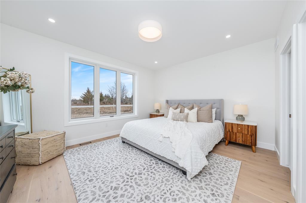 3499 Paul Crescent, Plympton-Wyoming, ON