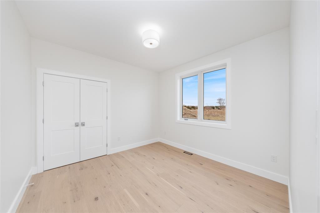 3499 Paul Crescent, Plympton-Wyoming, ON