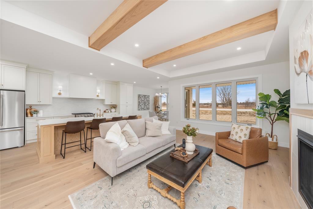 3499 Paul Crescent, Plympton-Wyoming, ON