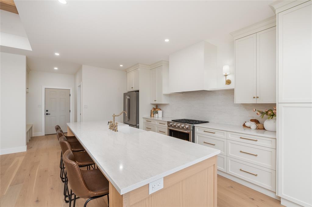 3499 Paul Crescent, Plympton-Wyoming, ON