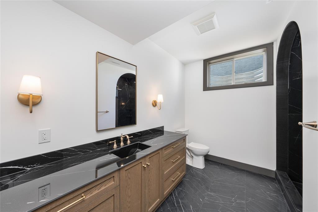 3503 Paul Crescent, Plympton-Wyoming, ON
