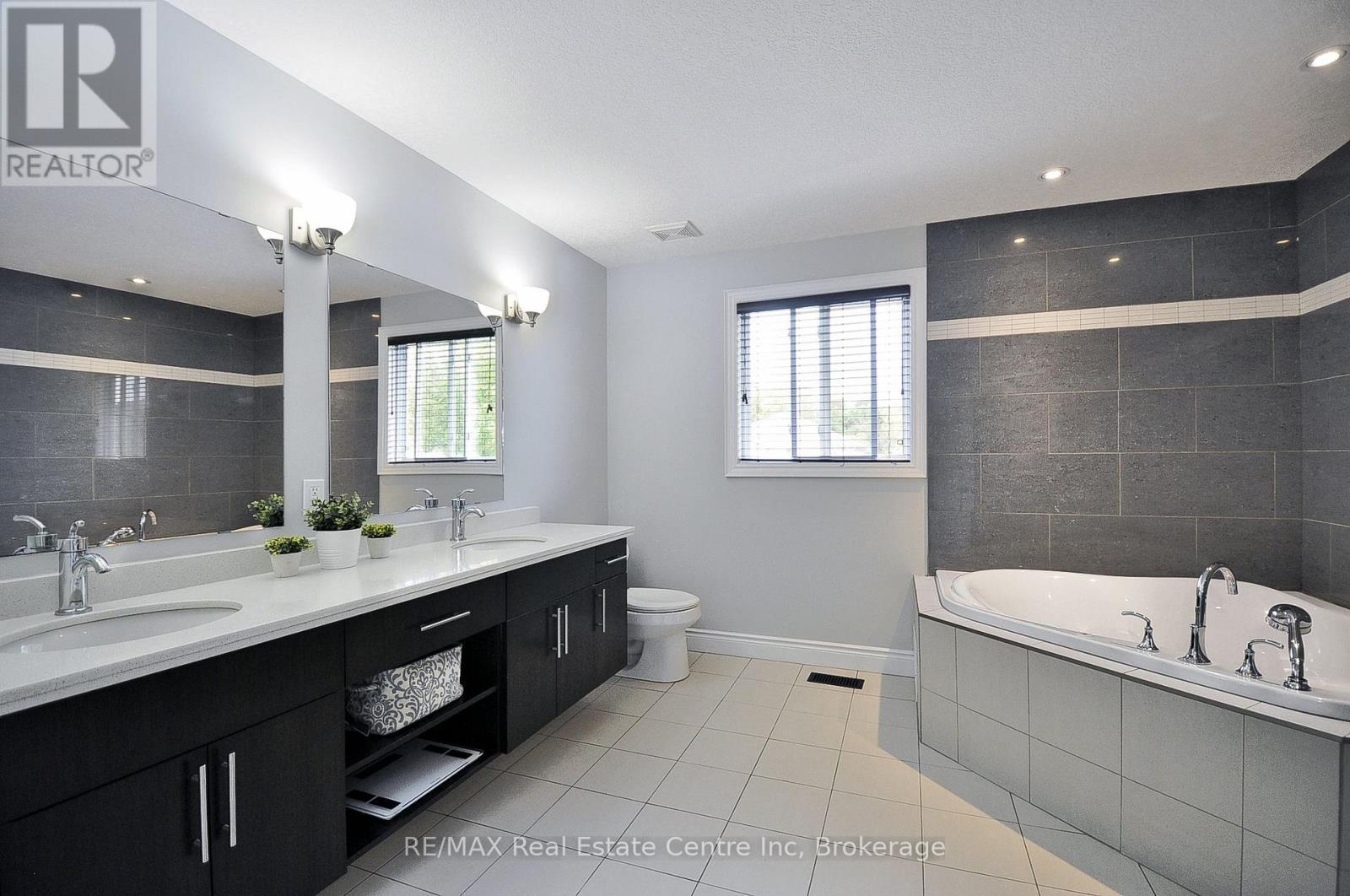 3 Lockwood Street, Cambridge, ON