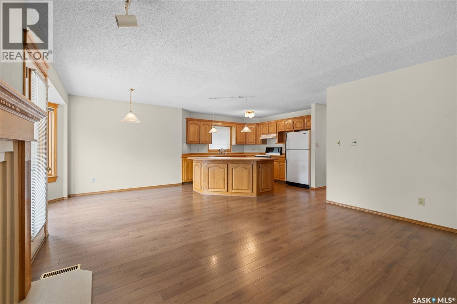 3054 Wascana Glen, Regina, SK