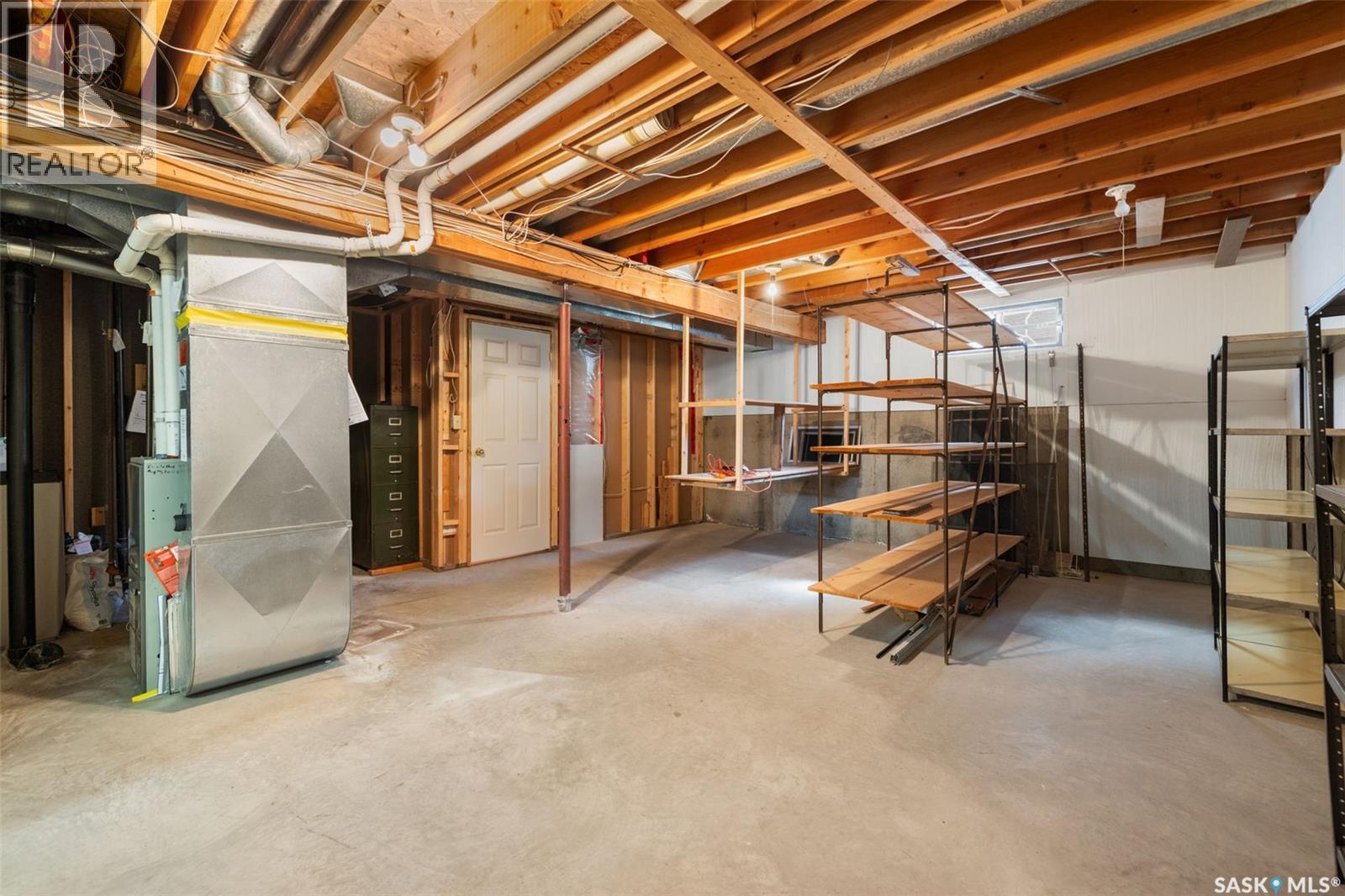 3054 Wascana Glen, Regina, SK